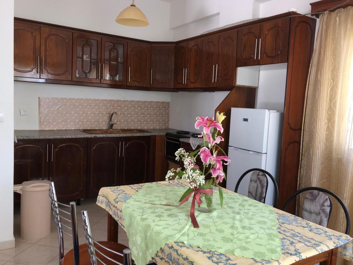 Vila La Tuna Apartment Ksamil Luaran gambar