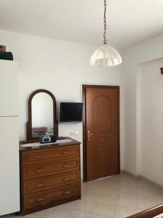 Vila La Tuna Apartment Ksamil Luaran gambar