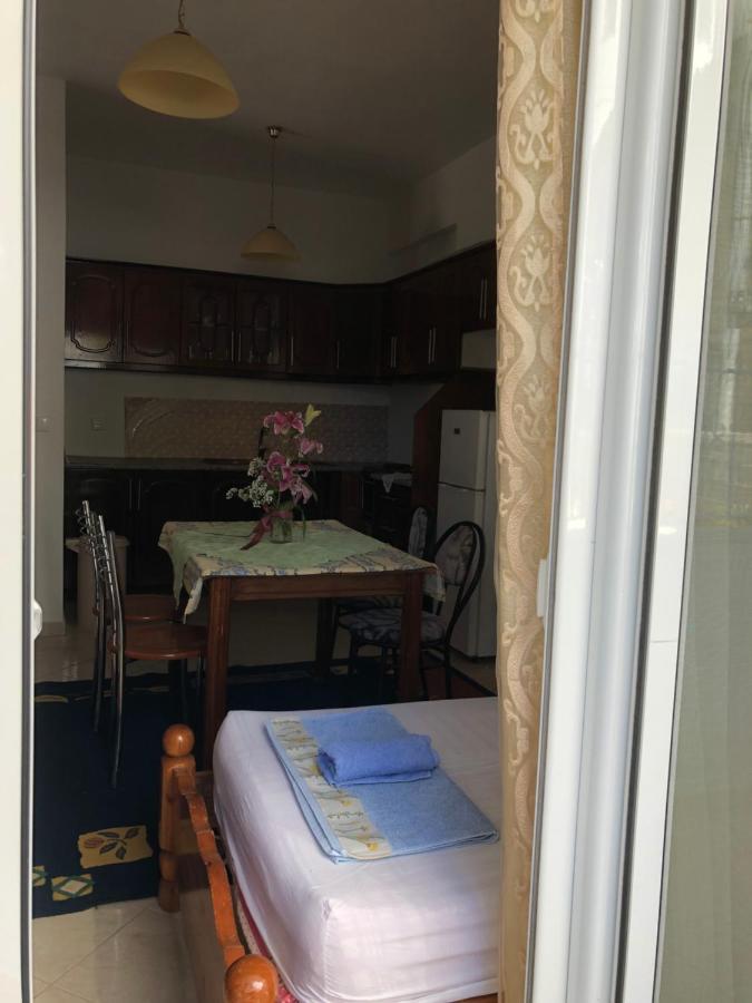 Vila La Tuna Apartment Ksamil Luaran gambar